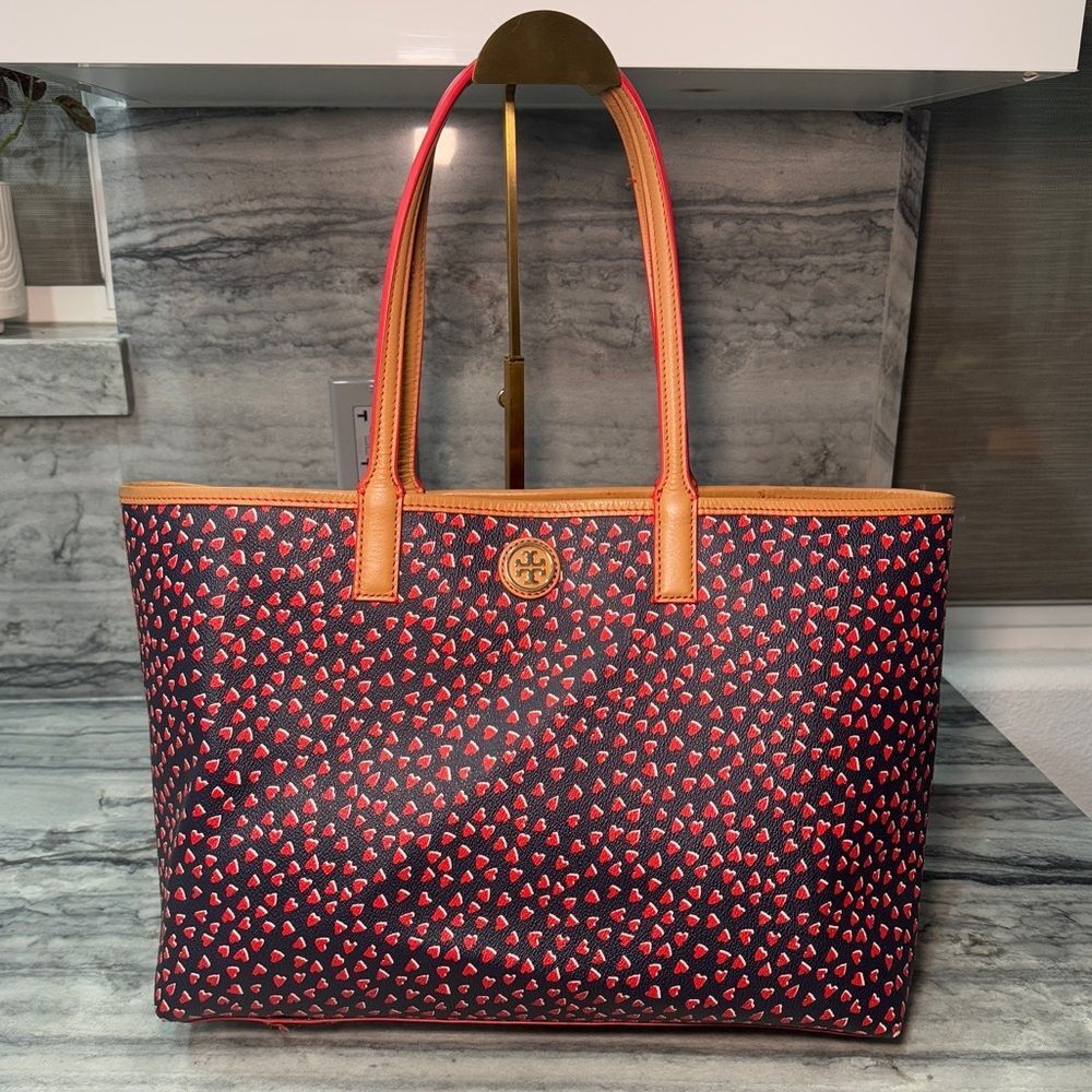 Tory Burch Kerrington‎ Hearts Amore Tote